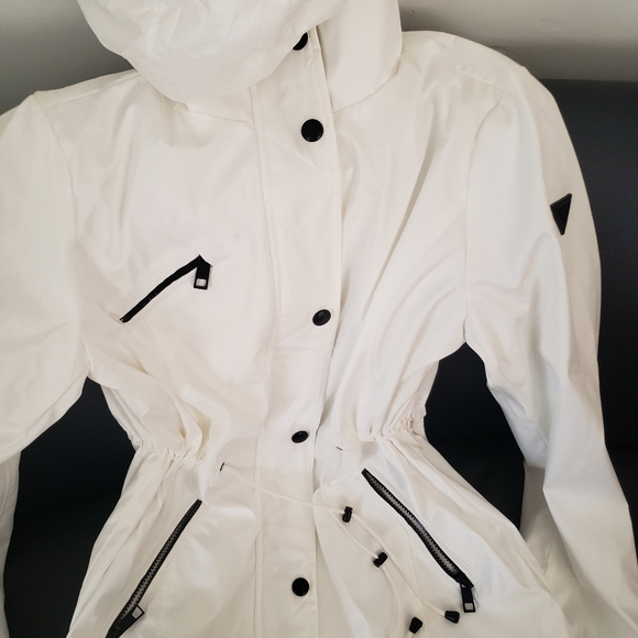 Jacket - Picture 2 of 3